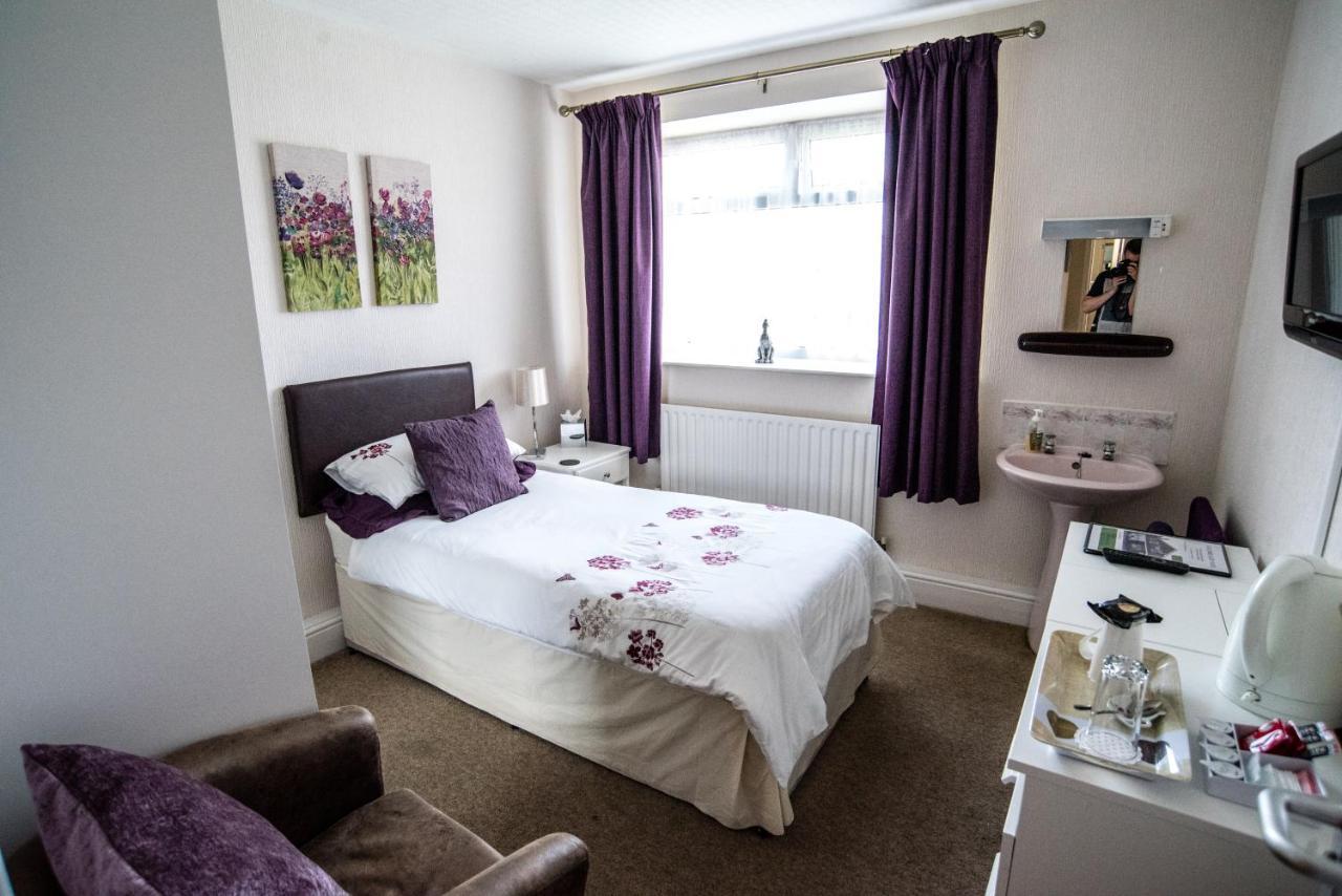 Holcombe Guest House Barnetby le Wold Exteriör bild